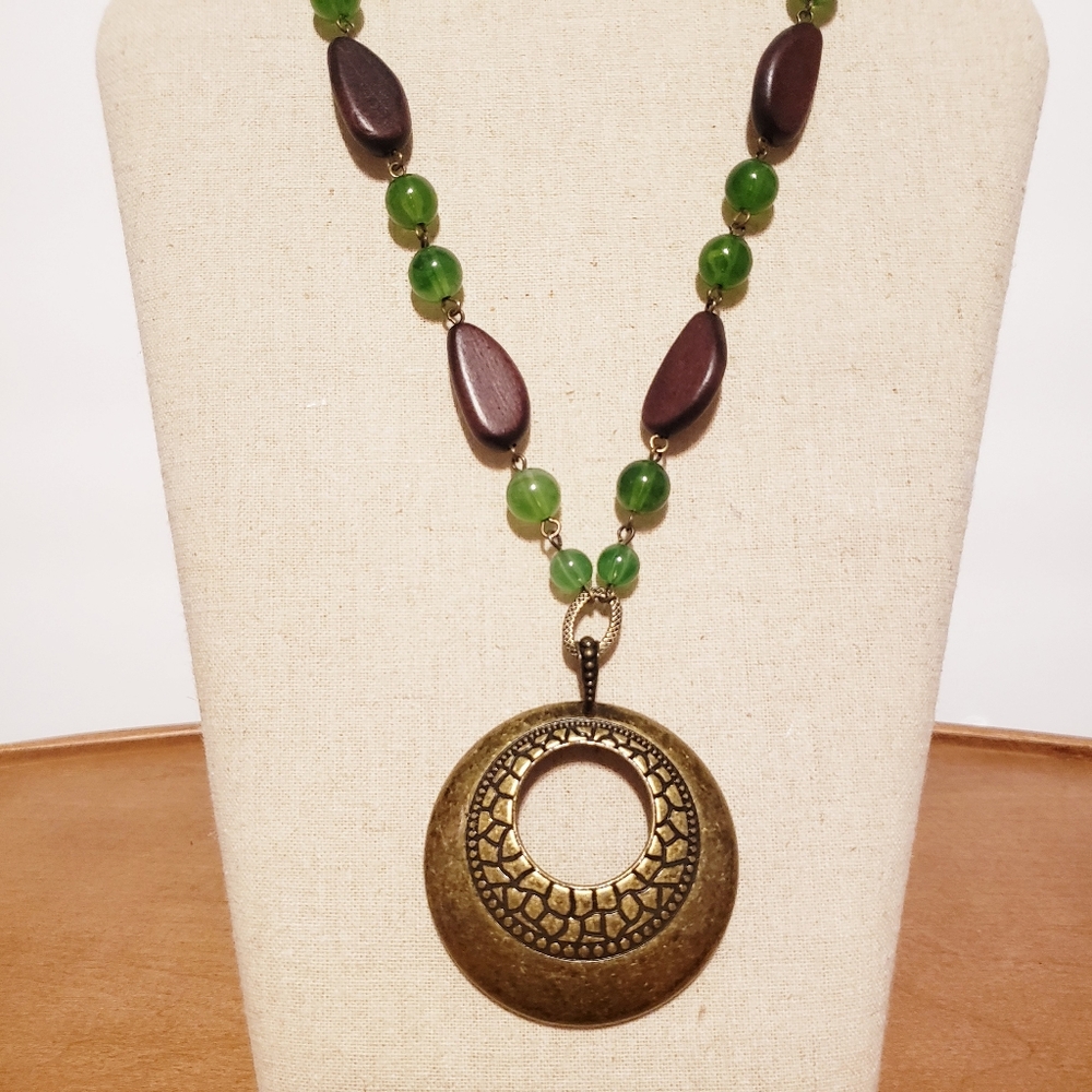 Vintage Beaded Circle Antique Bronze Pendant Necklace Avon  Boho